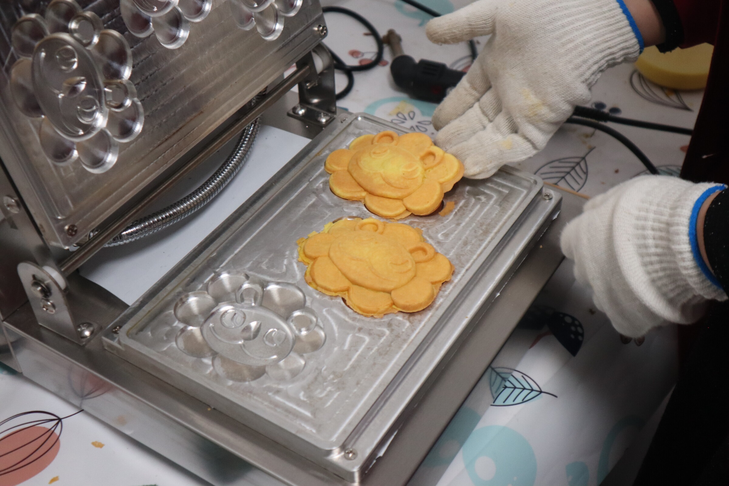 Custom Sunflower Shaped Nonsti - Food Snacks Recipes のレビューと価格